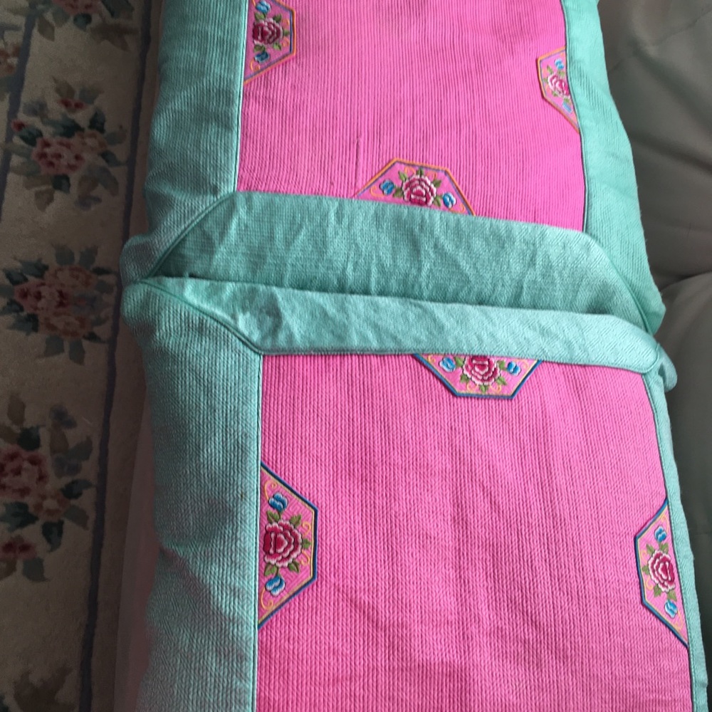 Pillows - Picture 2 of 7